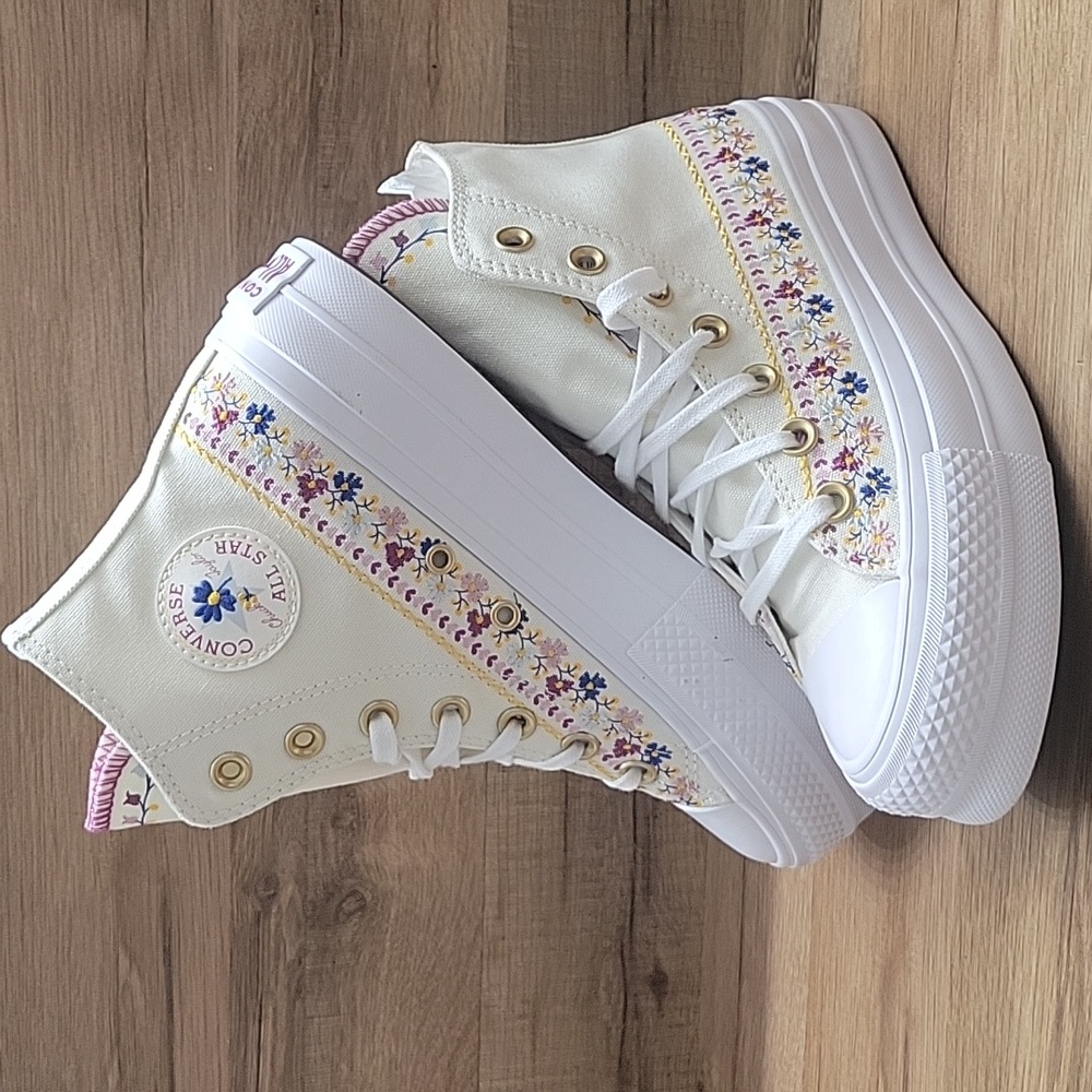 Converse White High-Top Sneakers with Classic Design - Picture 2 of 15